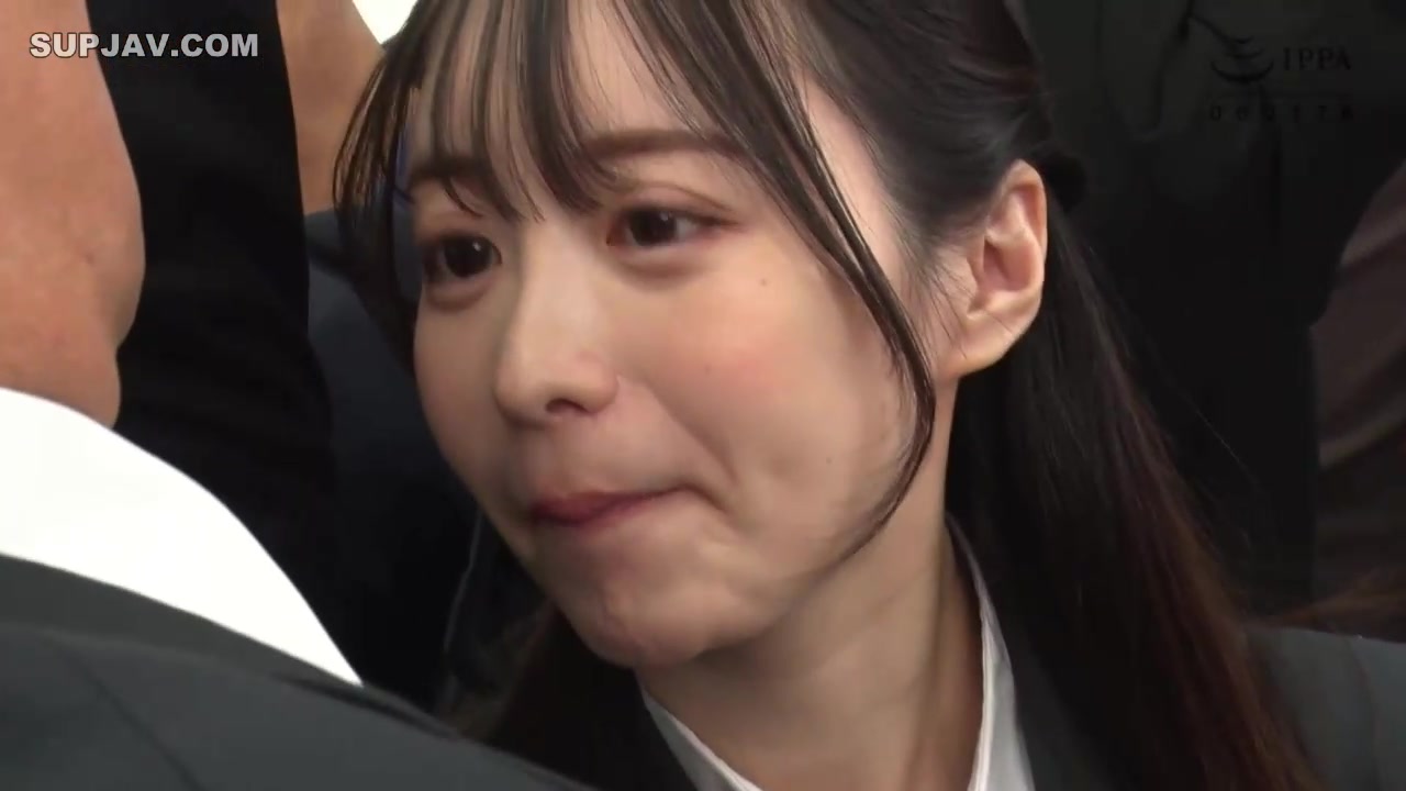 [Reducing Mosaic]DRPT-063 Yui Tenma A No-panties Slutty Schoolgirl Who Loves Tired Middle-aged Office Workers