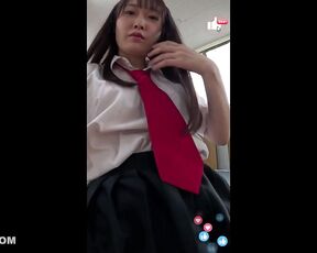 [Reducing Mosaic]HMN-756 Standing In The School Park Is Risky So I’ll Just Do It