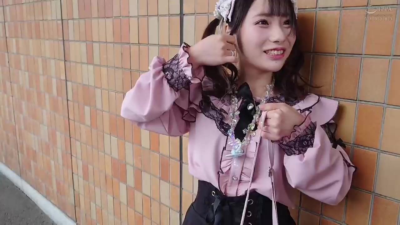 DVMM-308 Collaboration Project Between An AV That Monitors Ordinary Men And Women And A Magic Mirror Van