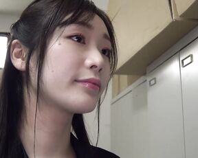 DMOW-224 I’m A Masochist Who Has Been Left Helpless By My Lewd Beautiful-Legged Bosses In Black Pantyhose