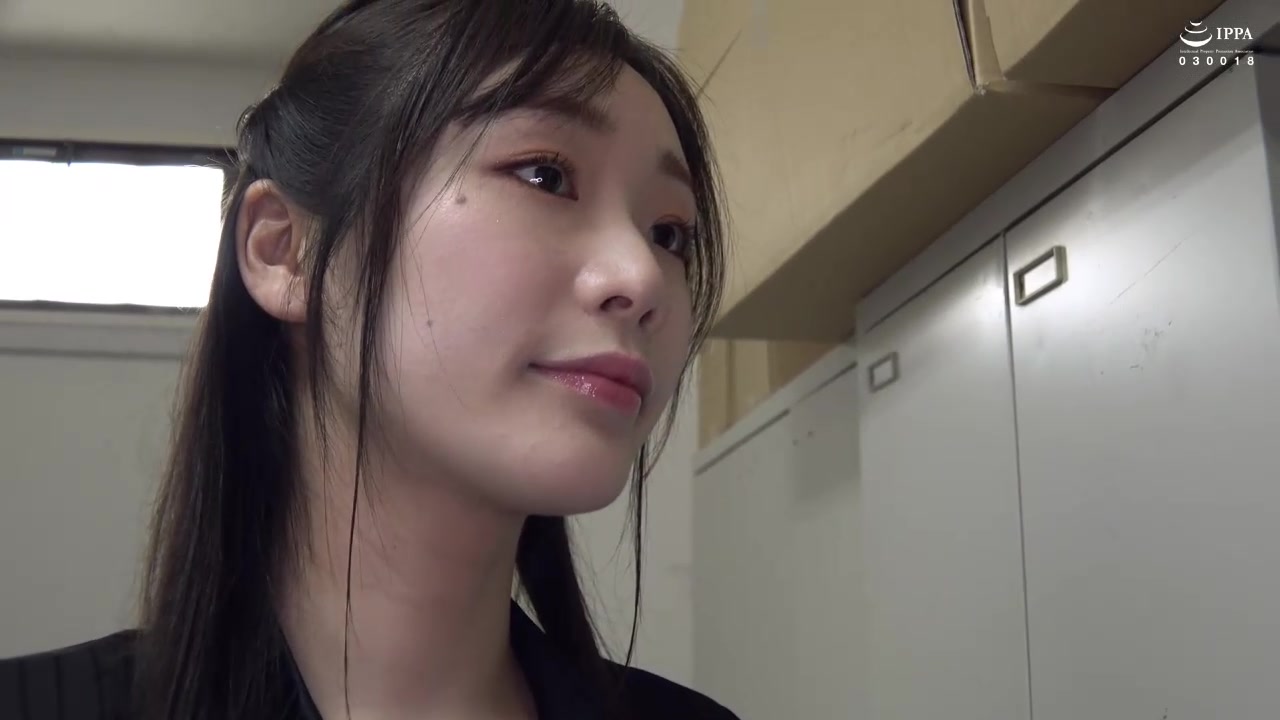 DMOW-224 I’m A Masochist Who Has Been Left Helpless By My Lewd Beautiful-Legged Bosses In Black Pantyhose