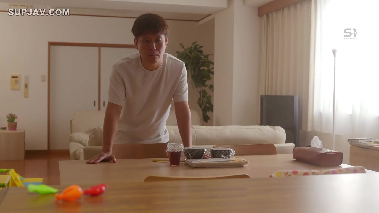 [Reducing Mosaic]SONE-982 While My Wife And Son Were Visiting Their Parents I Called A Masochistic Woman Delivery Health Service To My House…and The Person Who Showed Up Was The Beautiful Teache