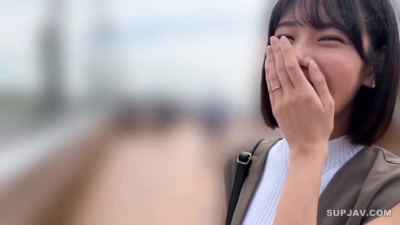 [Reducing Mosaic]MFCW-061 A Sexually Frustrated Married Woman Moves To The Countryside After Getting Married And Embraces An Affair She Secretly Meets With A Sex Buddy From Her Unmarried Days Sq