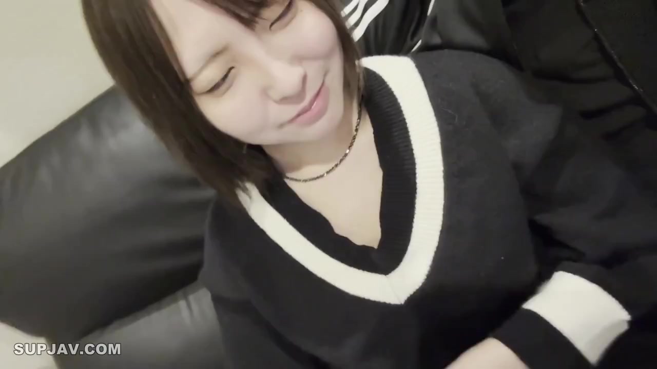 FC2PPV 4805668 [If You Get Caught You’Ll Get Fired Immediately] I Took Home This Innocent E-Cup Newbie 20 From Her First Year At A Girls’ Bar ♥ Her Innocent Face Is Pounded Hard Into Her Uterus 