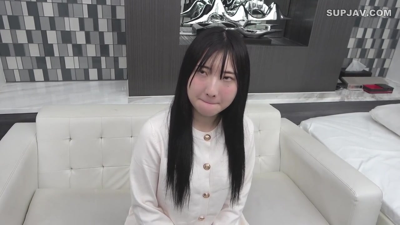 FC2PPV 4808430 [Limited Release] A Long-Haired Fair-Skinned Big-Breasted Girl Falls Prey To A Big-Cocked Amateur Filmmaker. The Huge Cock Unlike Her Boyfriend’s Digs Deep Into Her Pussy And She 