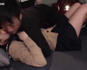 [Reducing Mosaic]REAL-827 Semen Continues To Be Fd To Dk And Flows Backward From The Back Of The Throat. A School Girl Who Has Been Circled By Drowning Irama. Hinata Yura