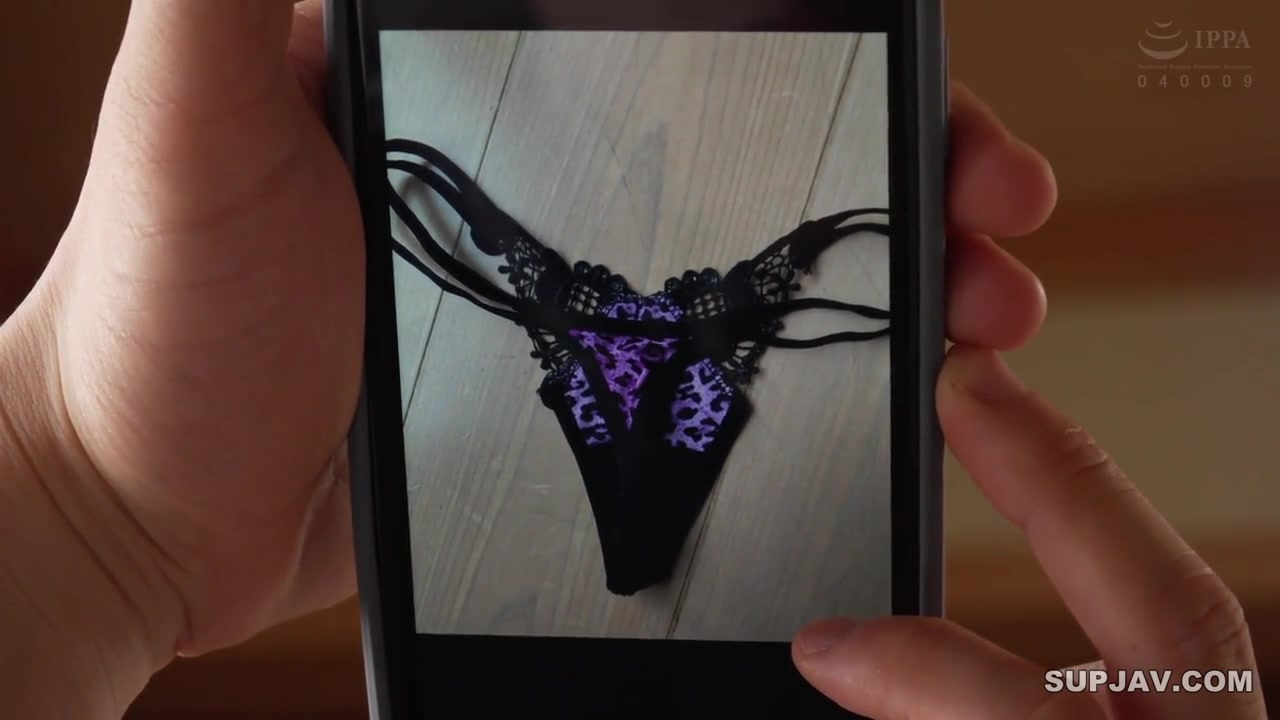 [Reducing Mosaic]HZGD-324 I’m A Geek And A Virgin… My Neighbor’s Big-assed Gal Suffocates Me With Her Face-sitting And Dirty Talk And I Lose All Sense Of Reason She Looks Down On Me And Pounds M