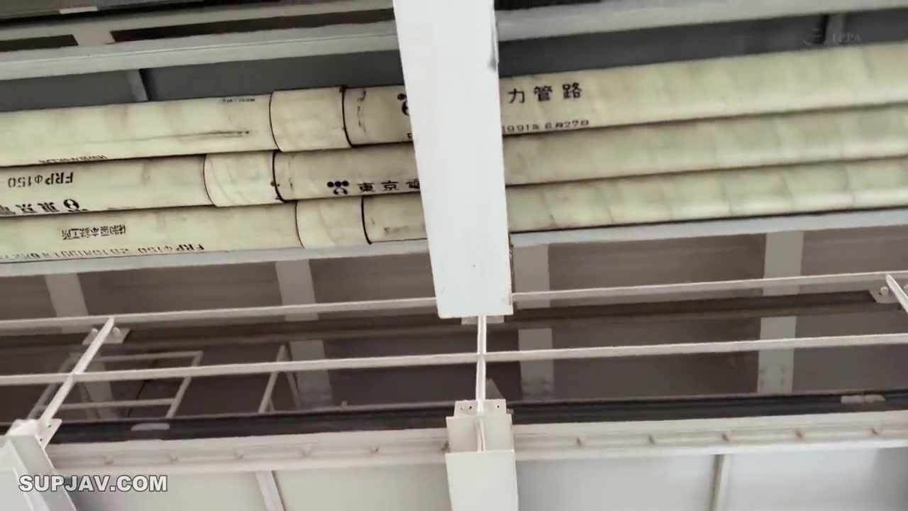 [Reducing Mosaic]MUDR-351 A Schoolgirl In Her Prime Sneaks Out Of Her School Trip For A French Kiss Date With A Man Of Her Father’s Generation. She Locks Herself In A Hotel And Feels Like An Adu