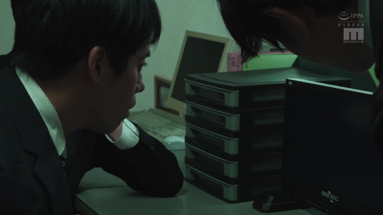 MIDA-405 Whispering Nipple Interrogation Room A One-on-one Closed Room Space Where She Whispers Dirty Words And Teases The Nipples Until She Is Completely Defeated Mia Nanasawa