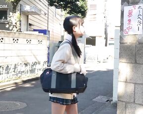 [Reducing Mosaic]URKK-057 I’m Squid With A Nipple By A Perverted Landlord Next Door And I’m Red Every Day ● Lara Kudo