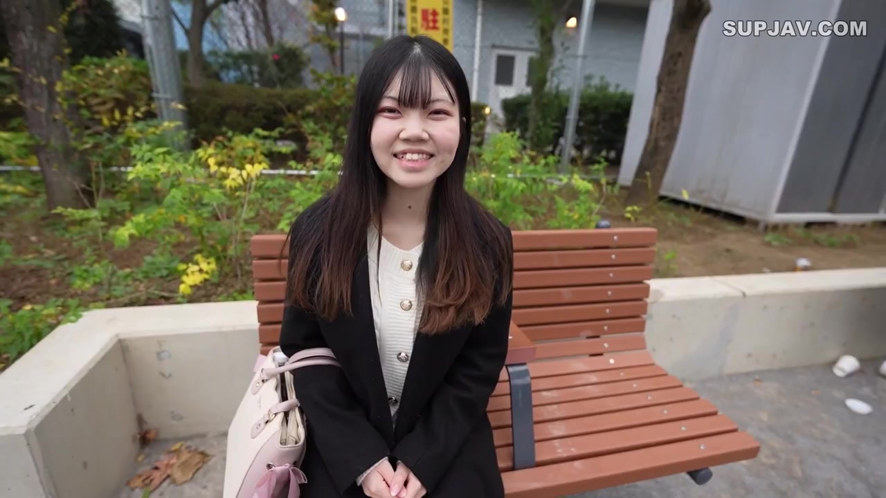 FC2PPV 4829913 [Limited To 200 Copies. Price] This Super-Sexy Nursing Student Is Only In It For The Money. But She Demands A Condom So I Take It Off Midway Through Pound Her Big Ass And Irrespon