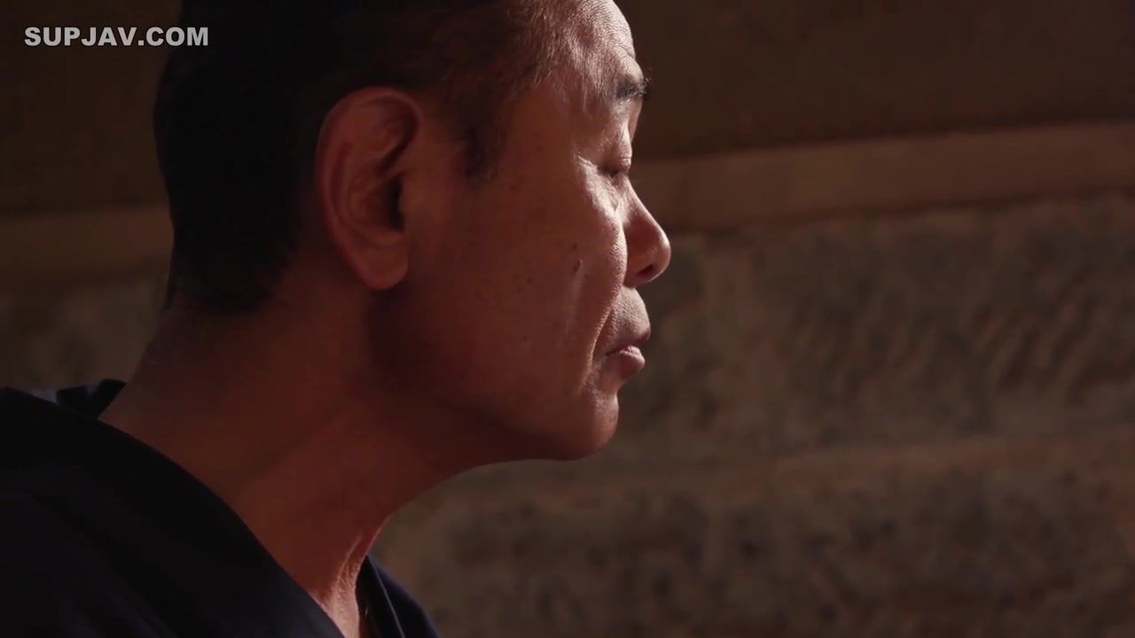 [Reducing Mosaic]GAJK-031 A Schoolgirl Is Tied Up And Trained In The Storehouse. The Kind Man In The Neighborhood Is A Psychopathic Rt A Beautiful Student Iori Hinano Is Kdnapped Imprisoned And 