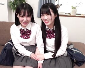 [Reducing Mosaic]MUKD-565 I Just Want To Be Sandwiched Between Two Beautiful Girls Who Are Good Friends. An Old Man Is Caught Between The Two Lesbians. Friends’ First Lesbian Threesome. MUKD-565