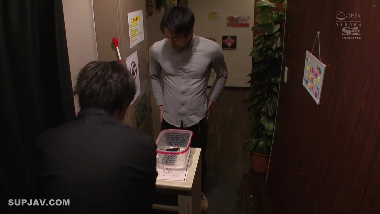 [Reducing Mosaic]SSNI-478 It’s A Tiny Sexy Cos And A Beautiful Breasts And A Beautiful Butt Always Chillin Extreme Option Packed Beautiful Girl Chillarifure Shop Tsutano Yura Who Will Do It If Y