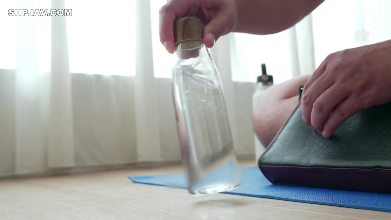 [Reducing Mosaic]DASS-854 Aphrodisiac Is Given And She Becomes Sweaty And Horny She Naturally Pees With Her Legs Spread Wide Sensitive Hot Yoga Class With Trembling Convulsions Meguri Minoshima