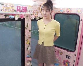 [Reducing Mosaic]DVMM-351 The Best Magic Mirror Van PREMIUM Miss Campus Female College Student’s First Public Deep Kiss Edition A Beautiful Girl Who Will Catch Everyone’s Eye Passionately Entang