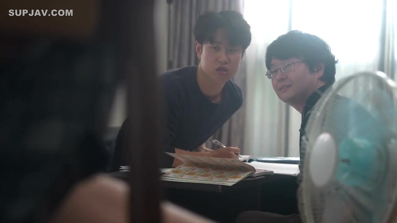 [Reducing Mosaic]FNS-161 The Little Devil Sister Who Wants To Get Close To Her OLder Brother And Her Panty Shots - Yui Amanatsu